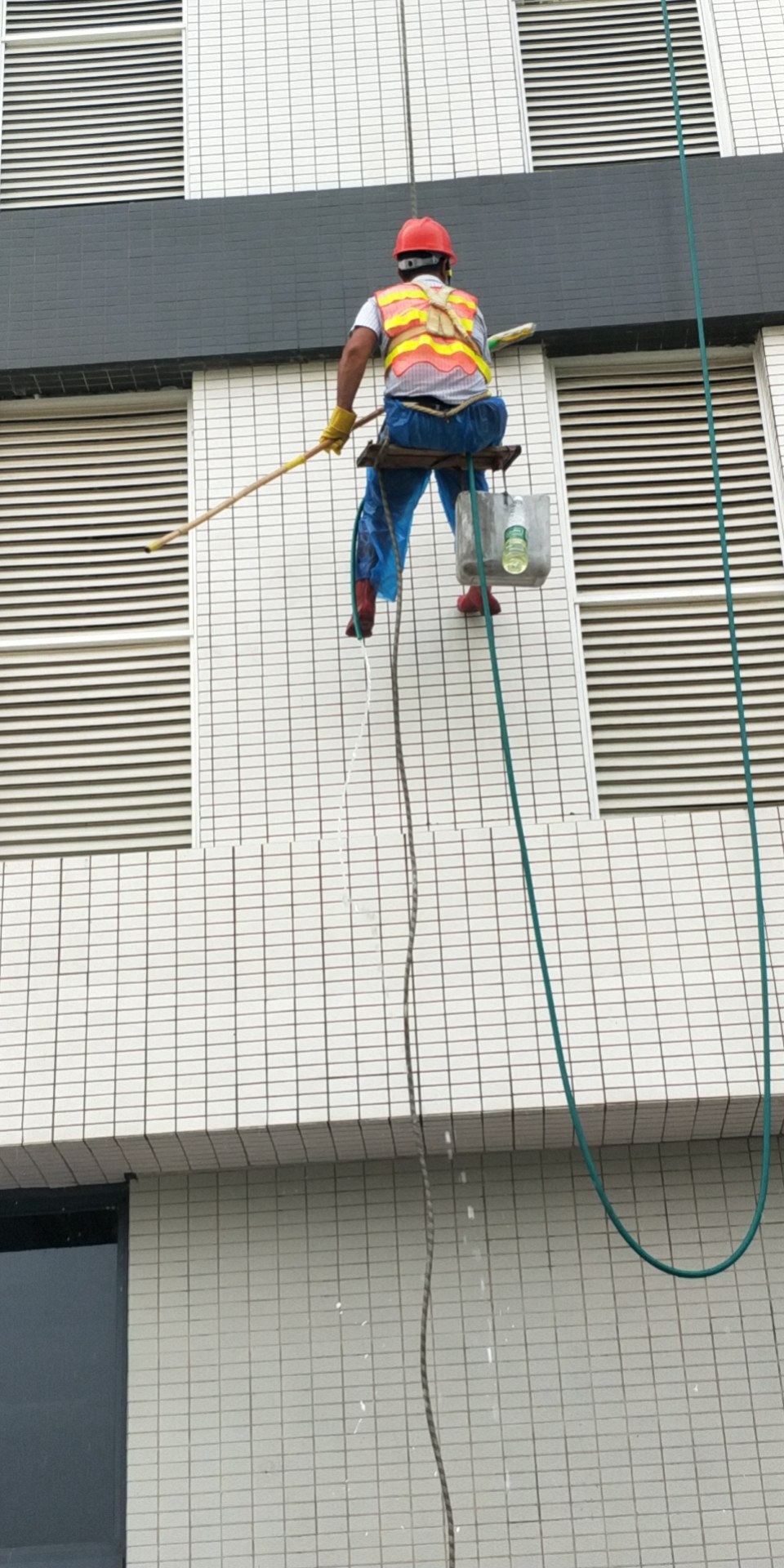 南海外墻清洗需要哪些工具？